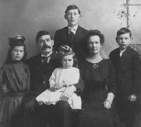 O'Rrouark family is seen here in this early picture. (LtoR) Allegra (my mom), James E, Ellain, Gerald A, Ellen (Nellie), and Douglas A.
