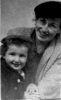 Allegra Vautier with daughter marie