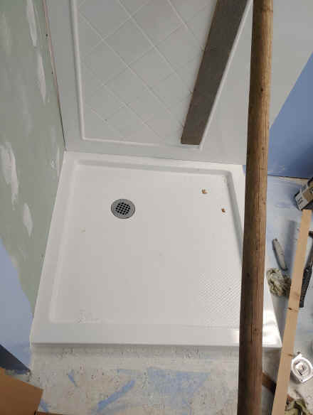 bracing for wall shower surround